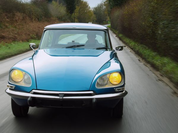 Find Me A Classic - Citroen DS
