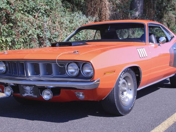 Graveyard Carz - The Phantom 'Cuda Rides Again