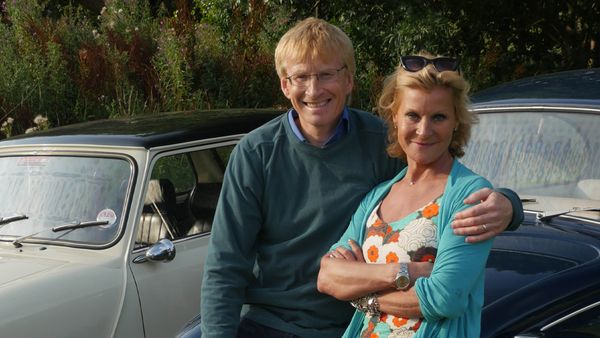 Celebrity Antiques Road Trip - Phil Hammond and Maria McErlane