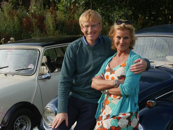 Celebrity Antiques Road Trip - Phil Hammond and Maria McErlane