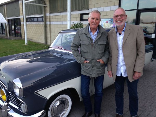 Celebrity Antiques Road Trip - Bob Harris and Johnnie Walker
