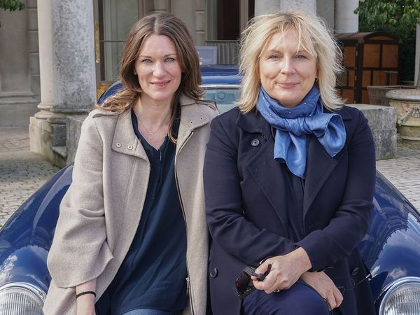 Celebrity Antiques Road Trip - Jennifer Saunders and Patricia Potter
