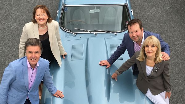 Celebrity Antiques Road Trip - John Stapleton and Lynn Faulds Wood