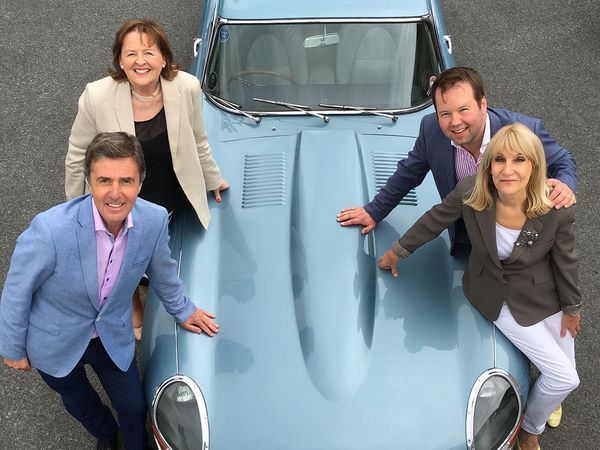 Celebrity Antiques Road Trip - John Stapleton and Lynn Faulds Wood