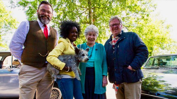 Celebrity Antiques Road Trip - Valerie Singleton and Diane Louise Jordan