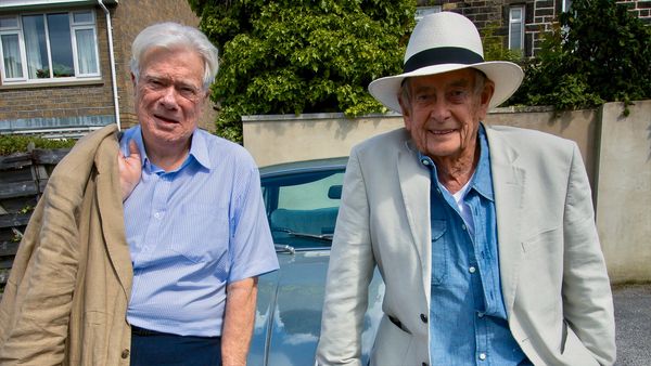 Celebrity Antiques Road Trip - Derek Fowlds and Bill Simons