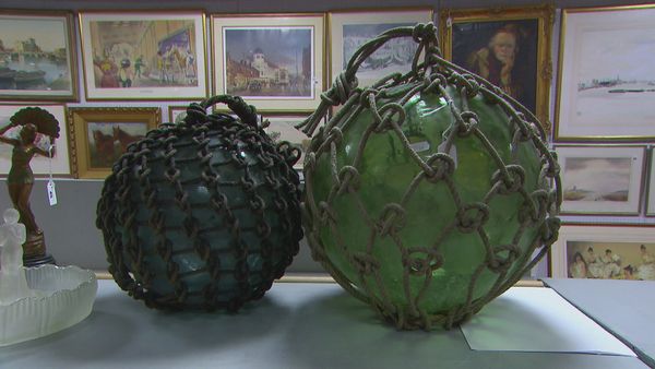 Antiques Road Trip - Phil Serrell and Arusha Irvine, Day 2