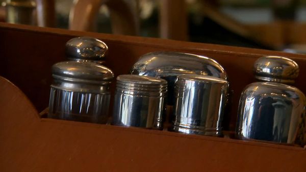 Antiques Road Trip - Arusha Irvine and Angus Ashworth, Day 3