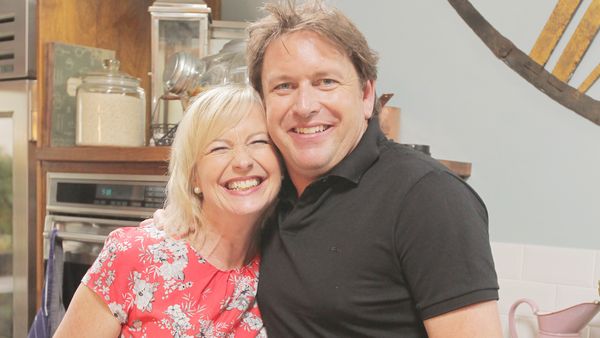 James Martin Home Comforts - Show Off Suppers