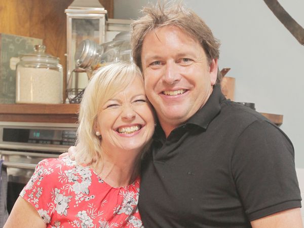 James Martin Home Comforts - Show Off Suppers