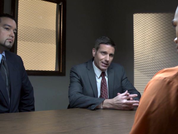 Homicide Hunter - Blood Red Highway