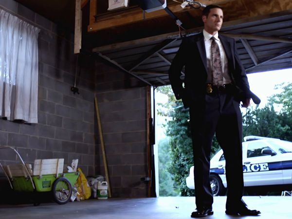 Homicide Hunter - Shot Through the Heart