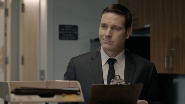 Homicide Hunter - Married To The Job