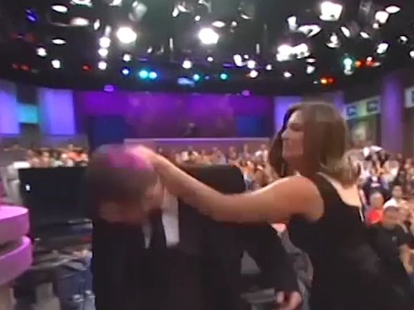 The Jerry Springer Show - Bridezillas Attack!