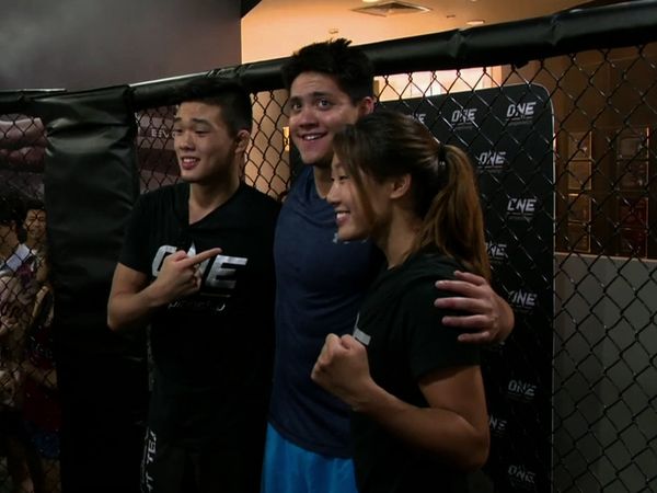 Fight Stars - Angela Lee