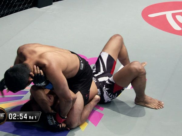 Total Combat Presents ONE Championship - Ev Ting (MAS) vs Yohan Mulia Legowo (INA)