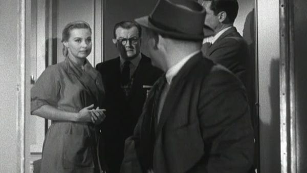 Peter Gunn - Edie Finds a Corpse