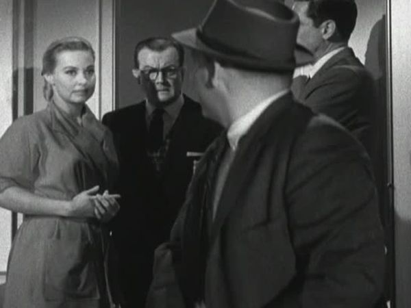 Peter Gunn - Edie Finds a Corpse