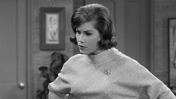 The Dick Van Dyke Show - The Curious Thing About Women
