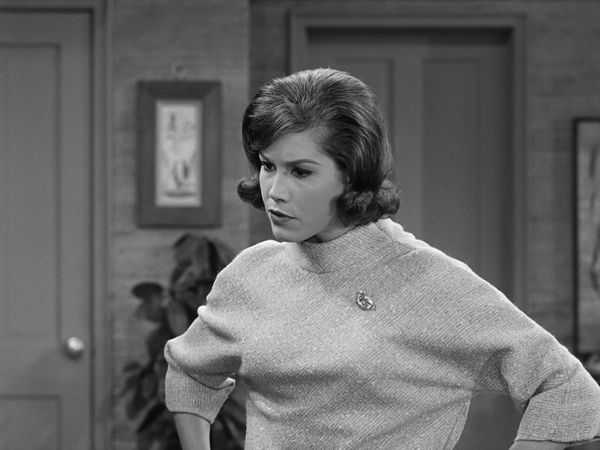 The Dick Van Dyke Show - The Curious Thing About Women