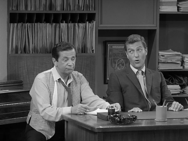 The Dick Van Dyke Show - Romance, Roses and Rye Bread
