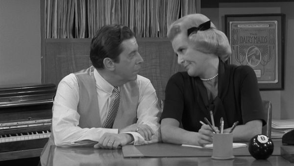 The Dick Van Dyke Show - The Impractical Joke