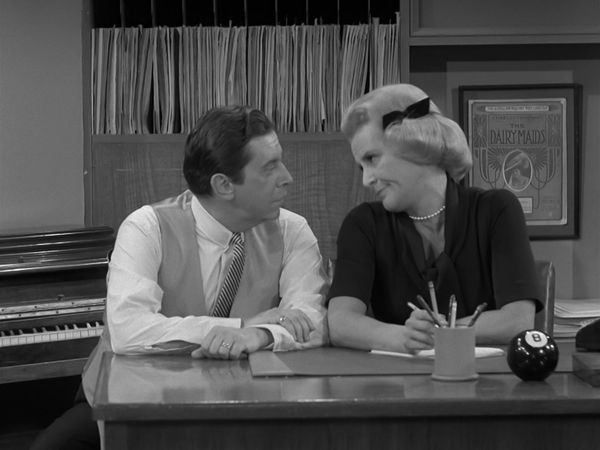 The Dick Van Dyke Show - The Impractical Joke