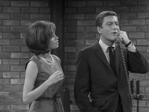 The Dick Van Dyke Show - The Case of the Pillow