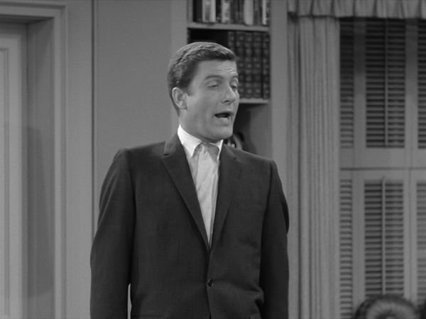 The Dick Van Dyke Show - The Brave and the Backache
