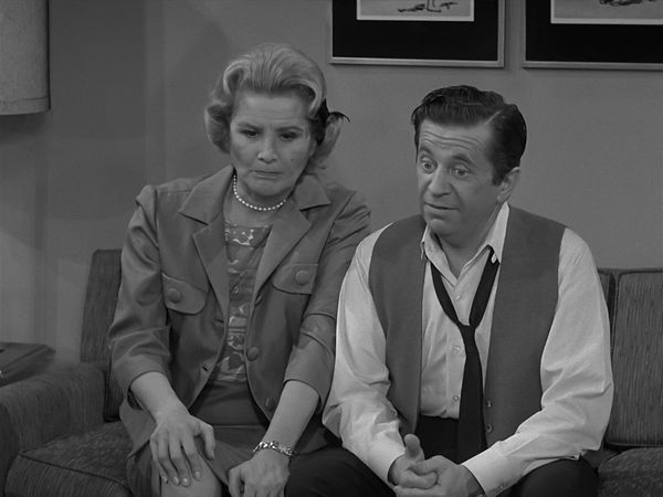 The Dick Van Dyke Show - How to Spank a Star