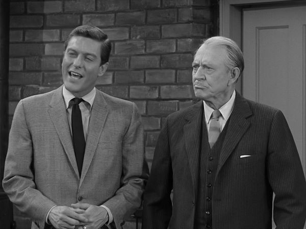 The Dick Van Dyke Show - The Plots Thicken