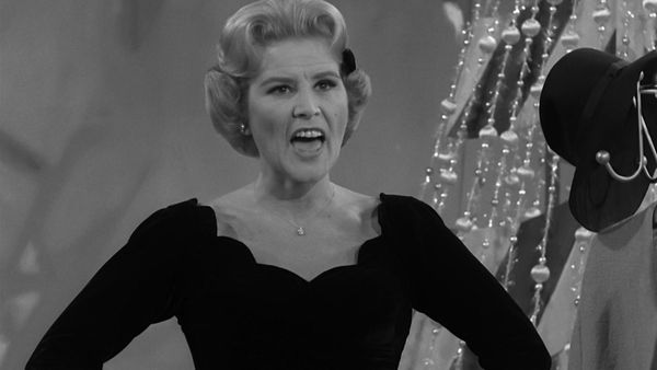 The Dick Van Dyke Show - The Alan Brady Show Presents