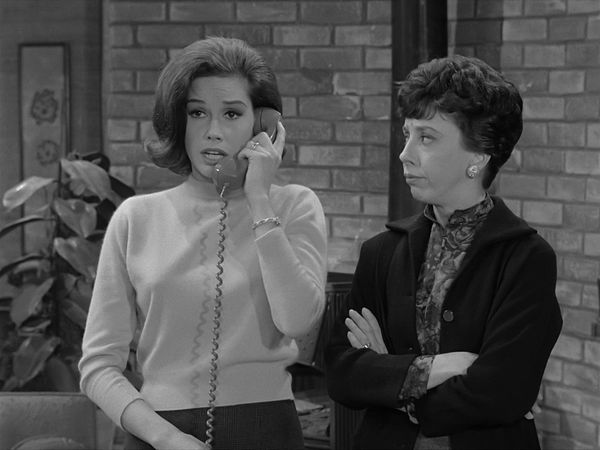 The Dick Van Dyke Show - Don't Trip Over That Mountain