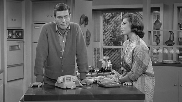 The Dick Van Dyke Show - Somebody Has to Play Cleopatra