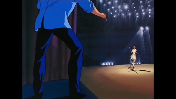 City Hunter - She's Getting Married At Age Sixteen: A Hot Kiss With A Pop Idol