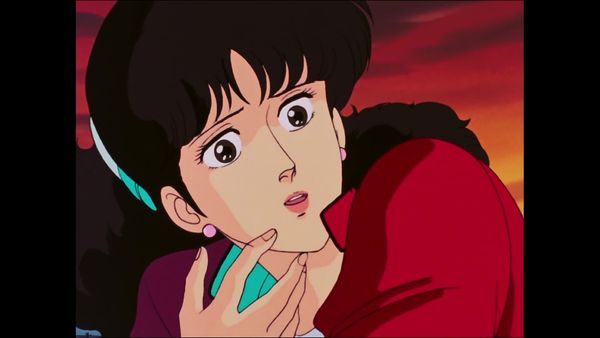 City Hunter - A College Girl Plays Hardball for Love: Someone is trying to kill me.