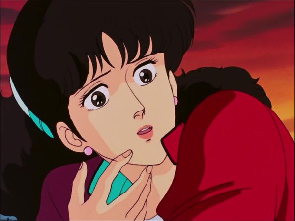 City Hunter - A College Girl Plays Hardball for Love: Someone is trying to kill me.