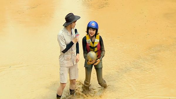 Nickelodeon Takeshi's Castle Indonesia - Girls vs. Boys