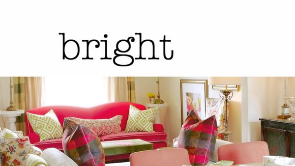 Sarah 101 - Vibrant Living Room
