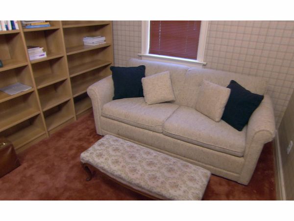 Sarah 101 - Dual Purpose Den