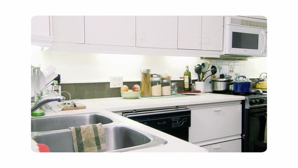 Sarah 101 - Dream Budget Kitchen