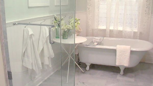 Design Inc. - Caroline’s Bathroom