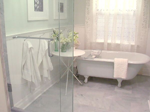 Design Inc. - Caroline’s Bathroom