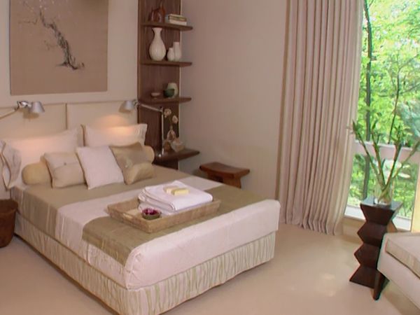 Room Service - Tropical Treehouse