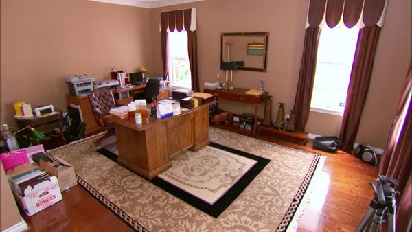 Candice Tells All - At Home In A Home Office