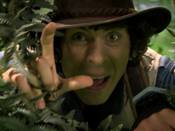 Andy's Dinosaur Adventures - Muttaburrasaurus and Berries