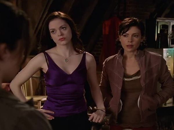 Charmed - There's Something About Leo
