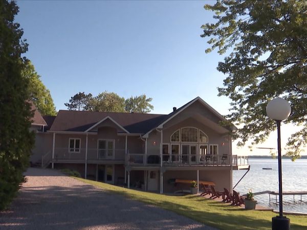 What's For Sale? - A Family Retreat In Under 2 Hours