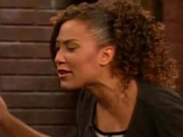 The Jerry Springer Show - Sisters Pregnant by the Same Man