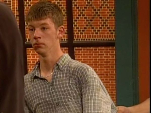 The Jerry Springer Show - Brawling Over Babes!